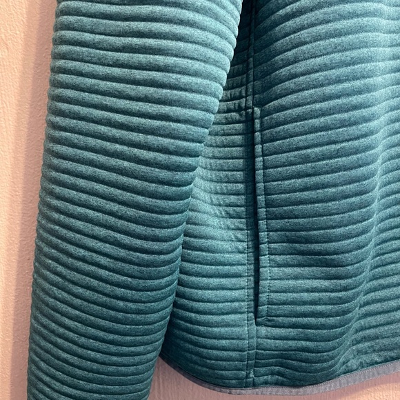 L.L. Bean 1/4 Snap Long Teal Crewneck Sweater with Ribbed Texture - Picture 6 of 10